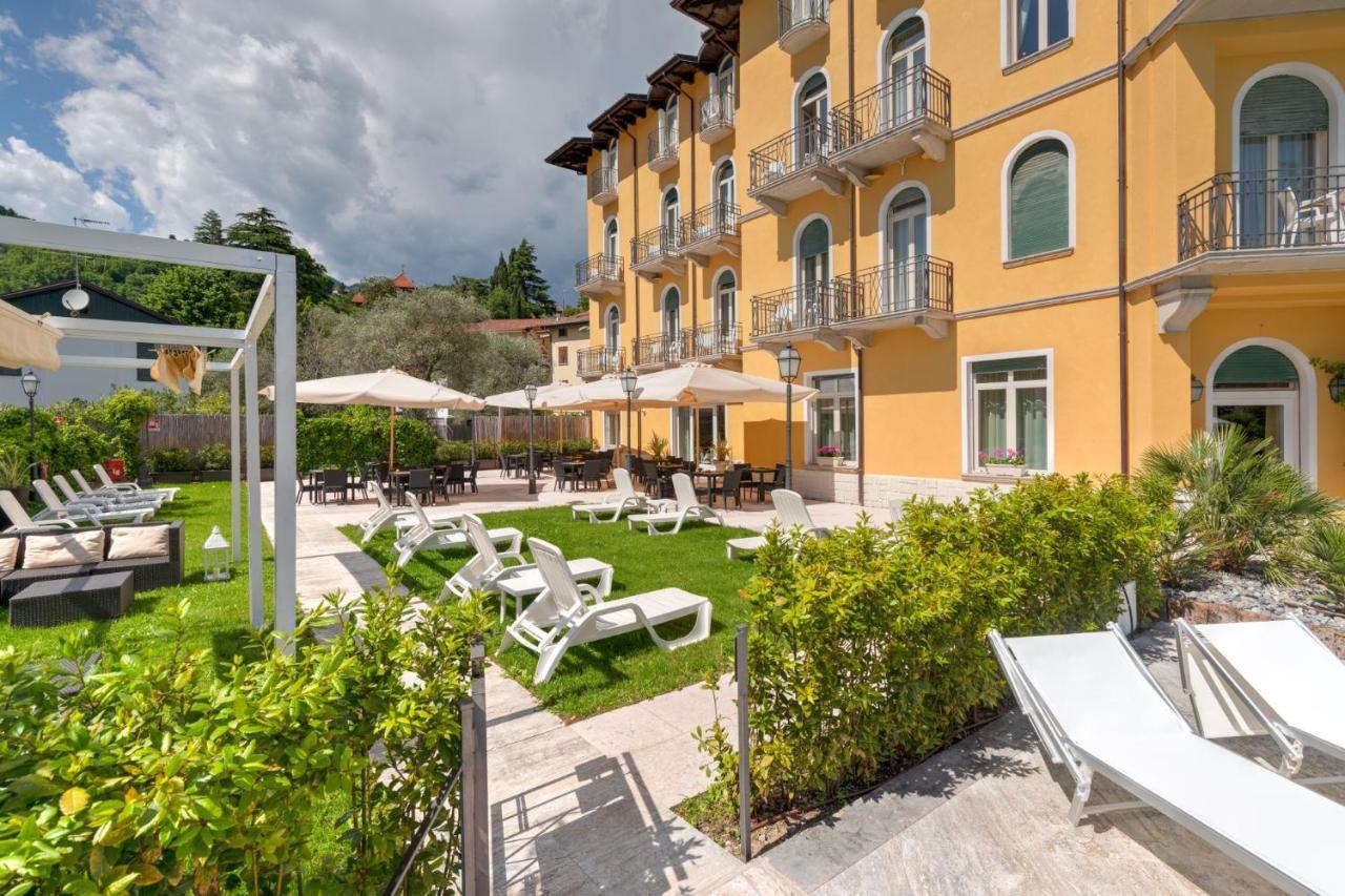 Hotel Galeazzi Gardone Riviera Exteriör bild