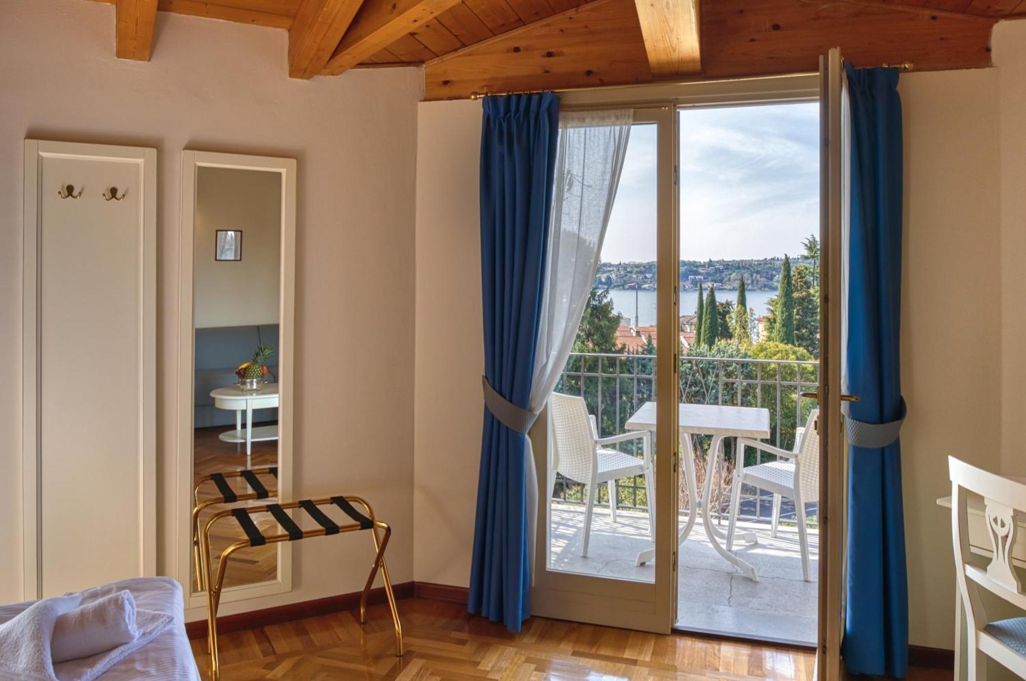 Hotel Galeazzi Gardone Riviera Exteriör bild