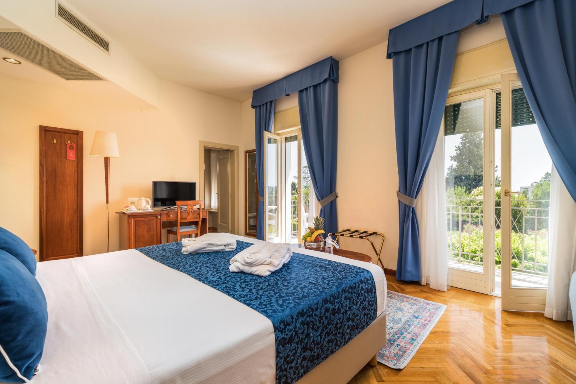 Hotel Galeazzi Gardone Riviera Exteriör bild
