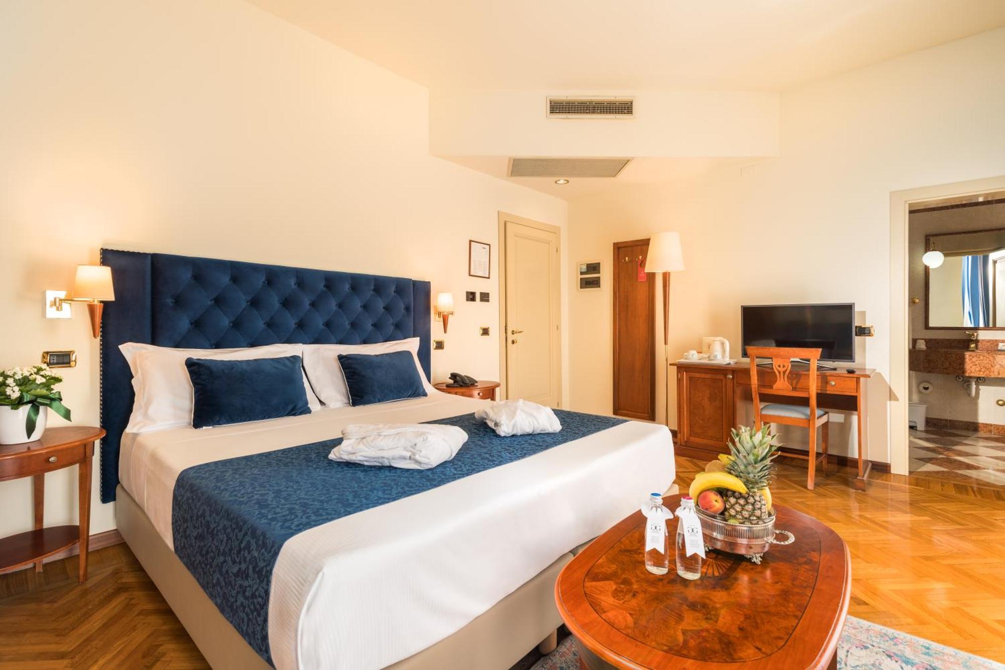 Hotel Galeazzi Gardone Riviera Exteriör bild