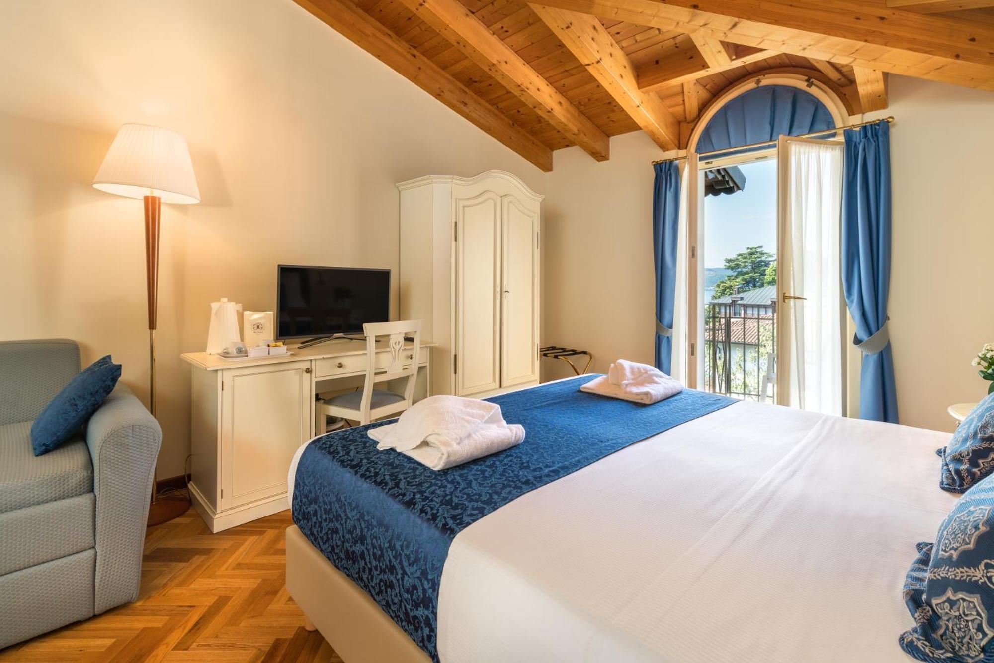 Hotel Galeazzi Gardone Riviera Exteriör bild