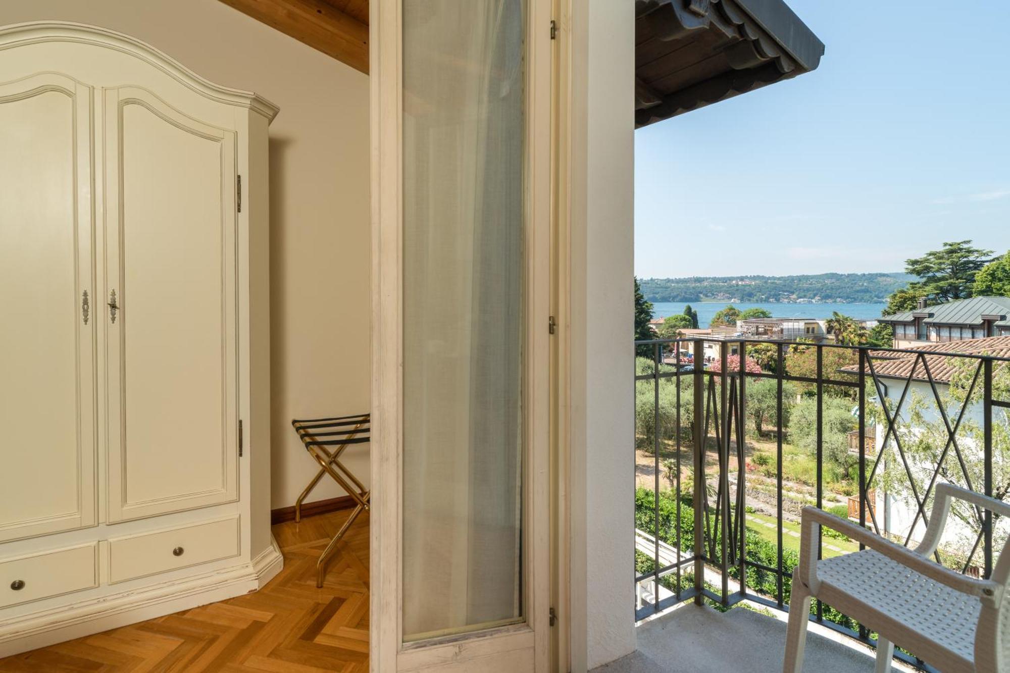 Hotel Galeazzi Gardone Riviera Exteriör bild