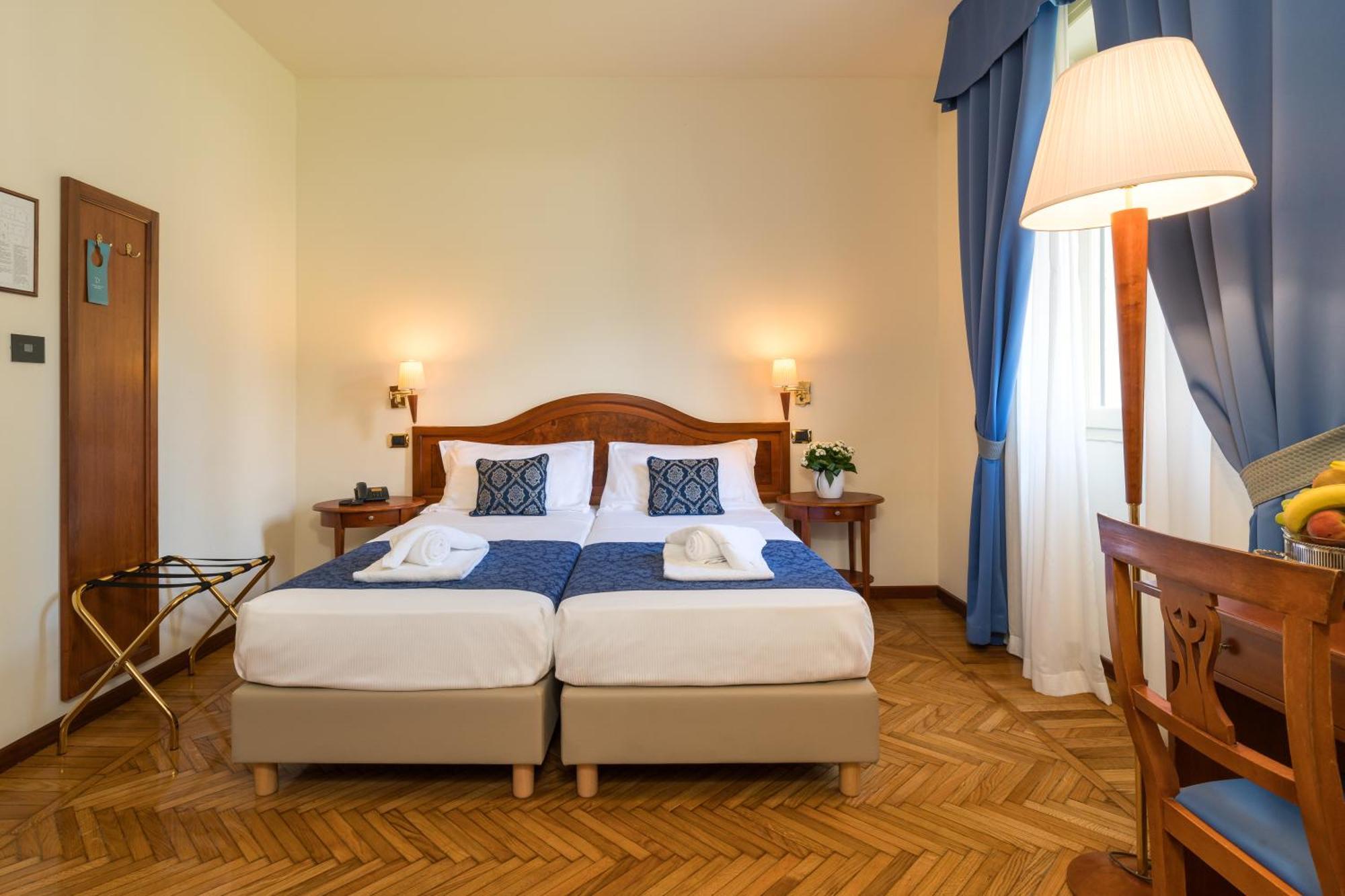 Hotel Galeazzi Gardone Riviera Exteriör bild